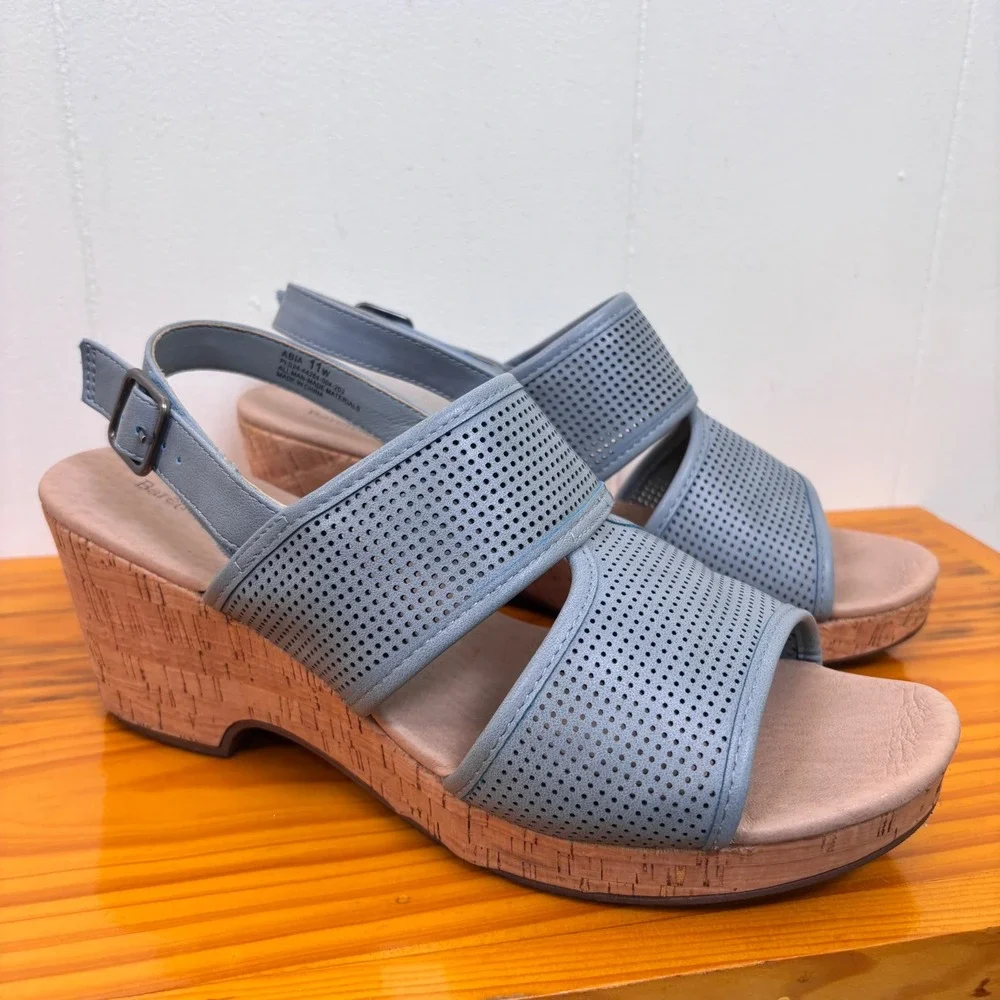 Baretraps Abia Wedge Sandals Perforated‎ Adjustable Strap Blue Comfort 11W